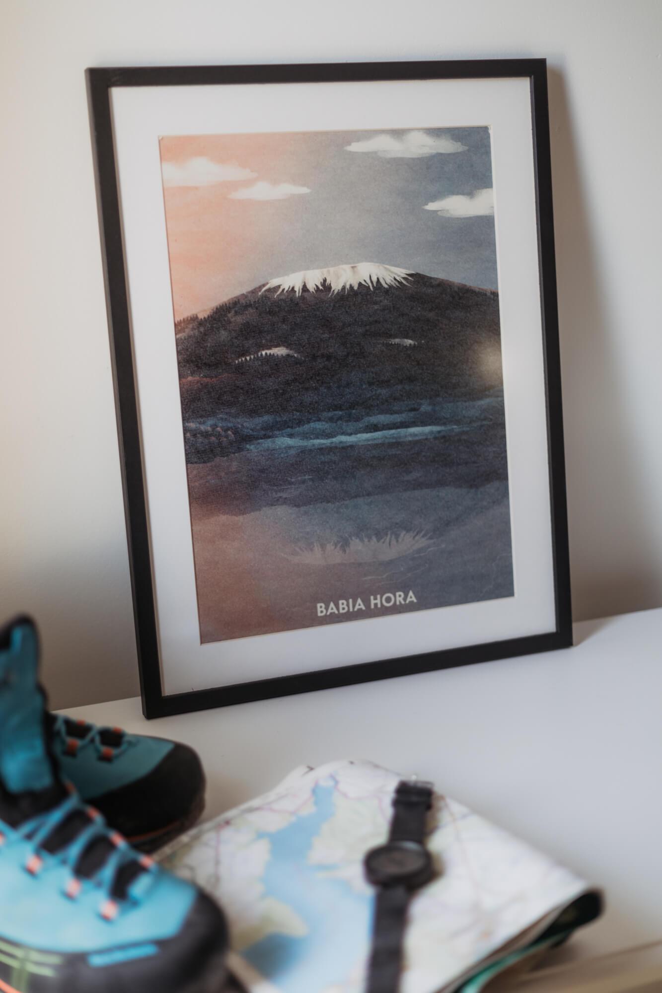 Poustr: Babia hora, poctivý slovenský plagát, Orava, Oravská priehrada, Babia Góra, Beskydy, Námestovo